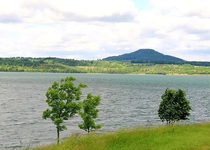 Апартаменты Ilex - Ein Massivholzhaus Direkt Am Гёрлиц